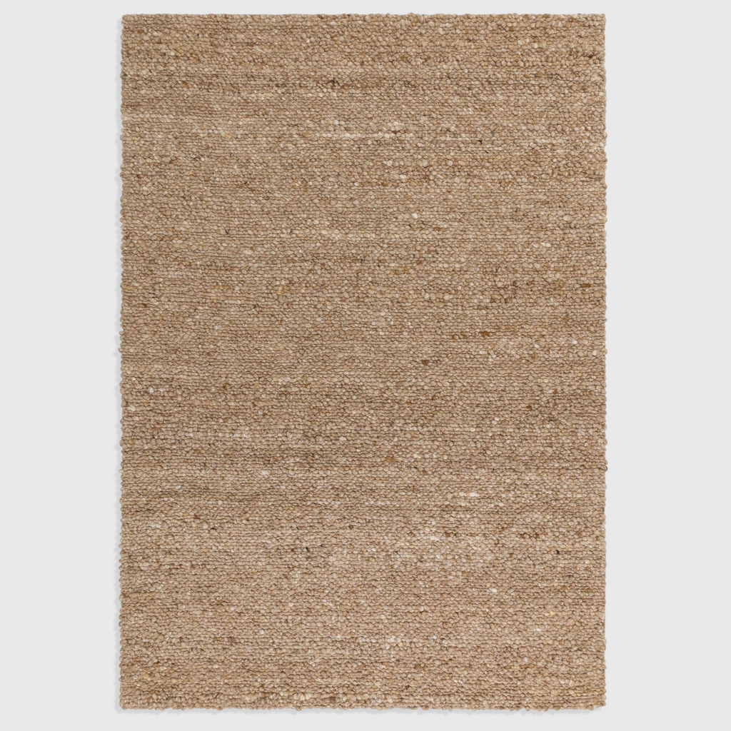 Alvo Rugs Adio Honey rug featuring a chunky beige wool boucle texture with a hand-woven loop pile design.