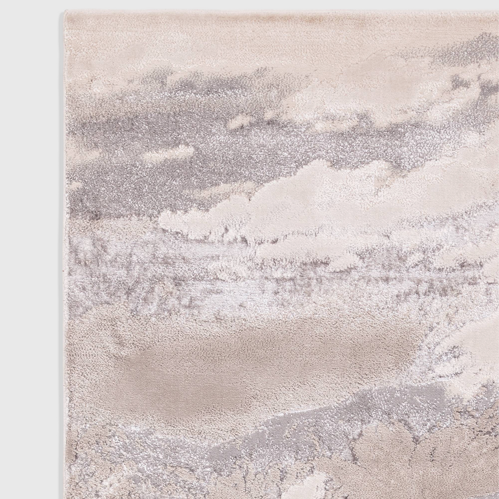 Alvo Rugs Aurorella Au02 Cloud rug in grey and silver with an abstract metallic design and soft cut pile texture.