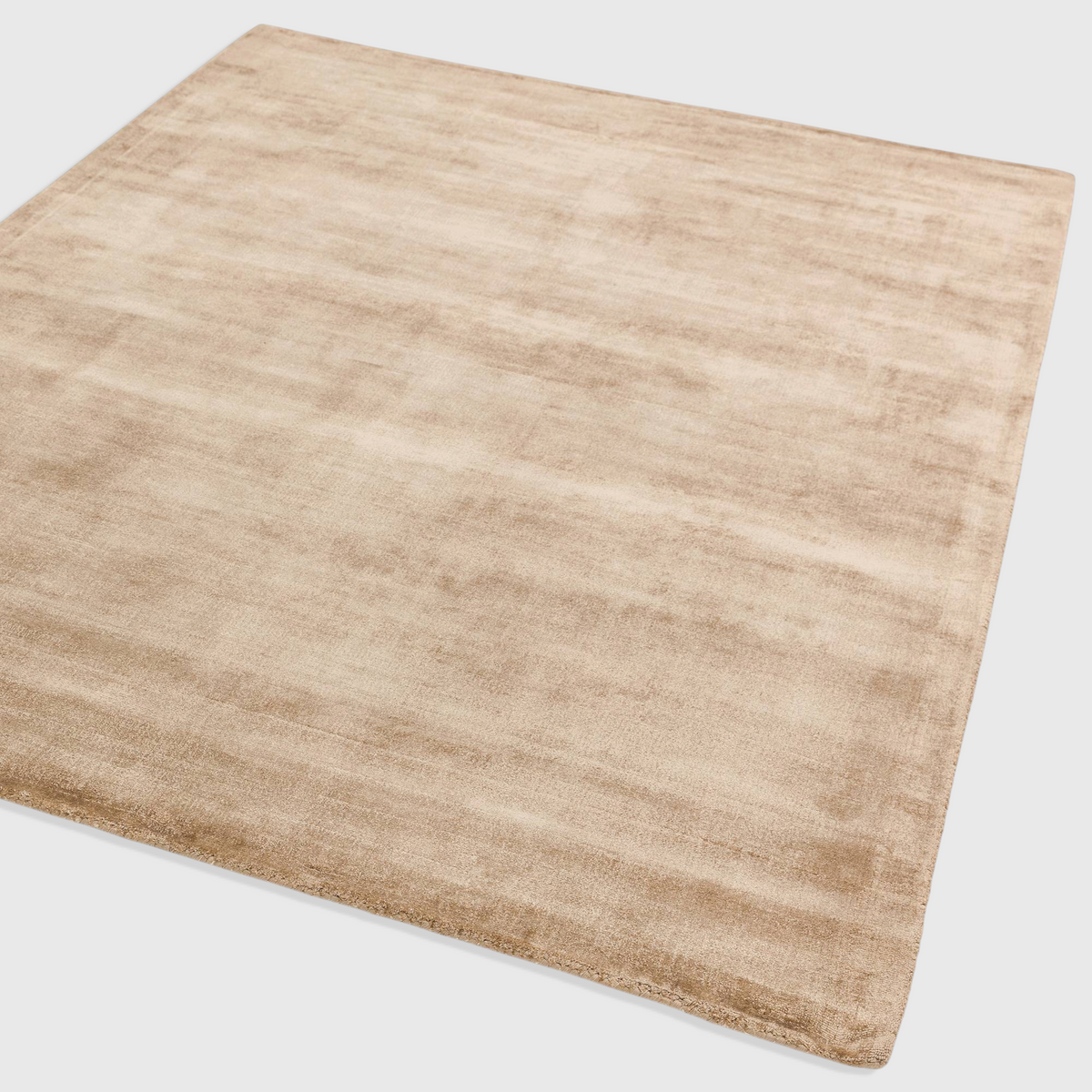 Alvo Rugs Blayde Champagne rug in a hand-woven viscose material with a soft beige vintage-inspired finish.