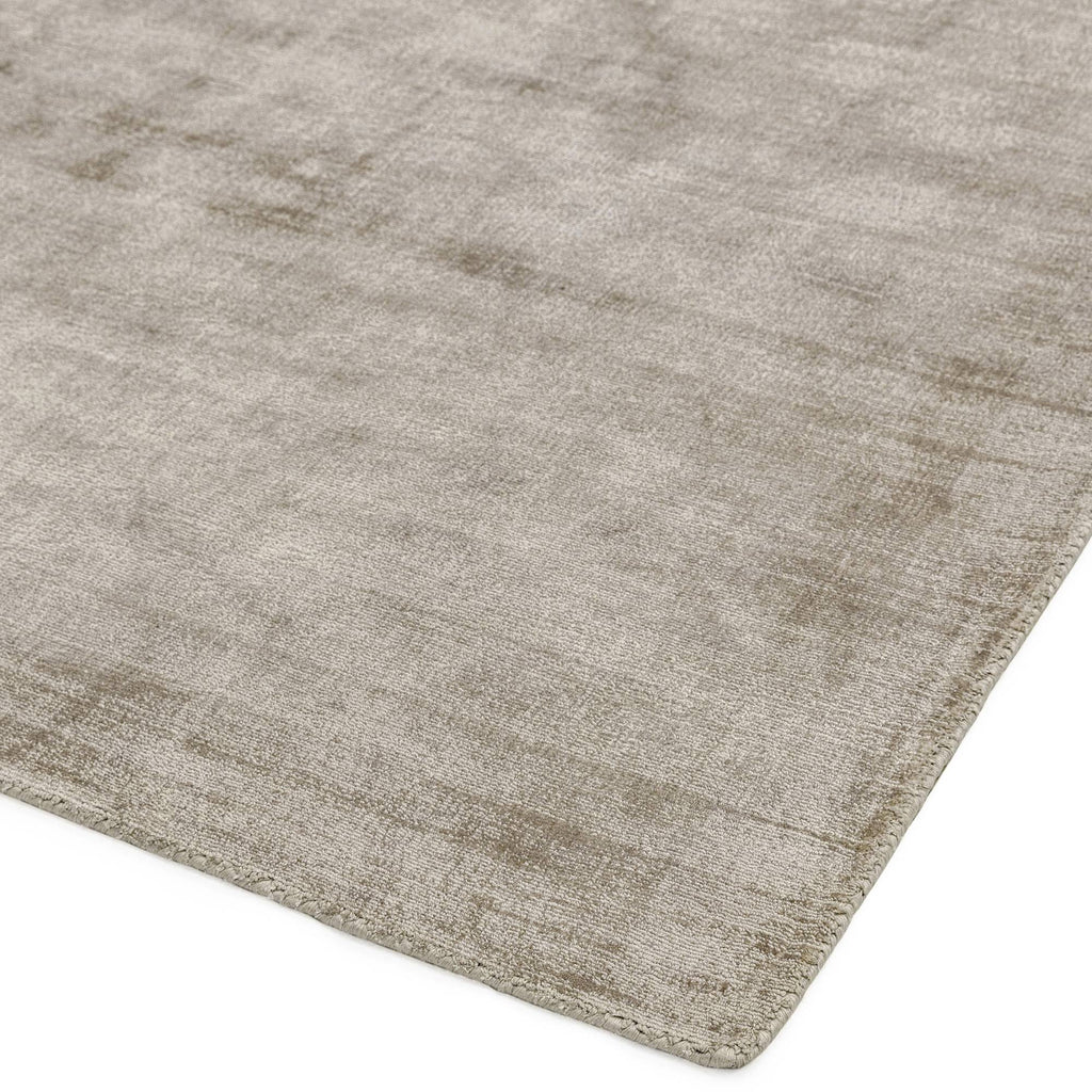 Alvo Rugs Blayde Smoke rug in grey and silver tones, featuring a hand-woven viscose texture with a vintage finish.