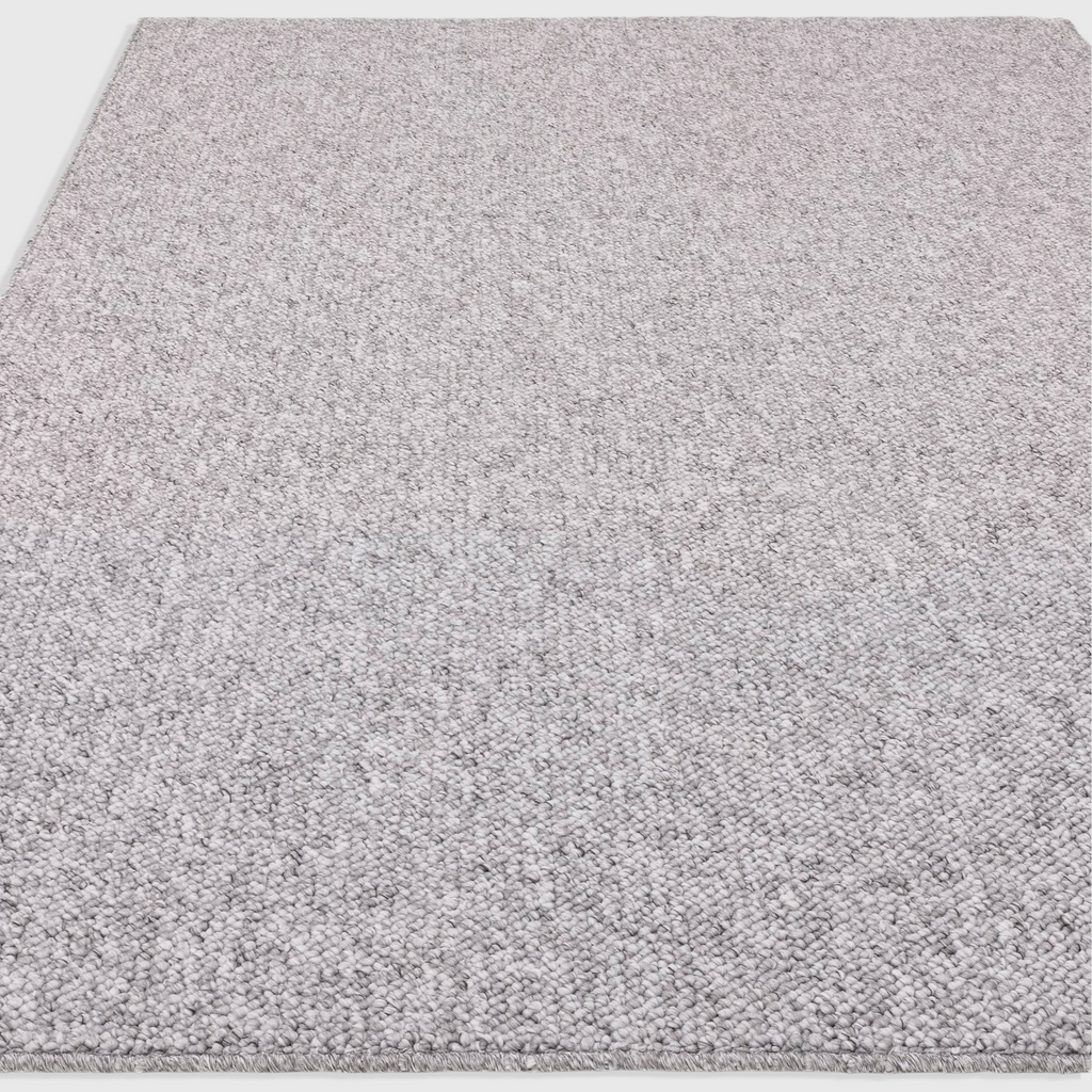 Alvo Rugs Bodenia grey tufted bobble rug with a soft polyester texture and felt backing for a cozy boho aesthetic.