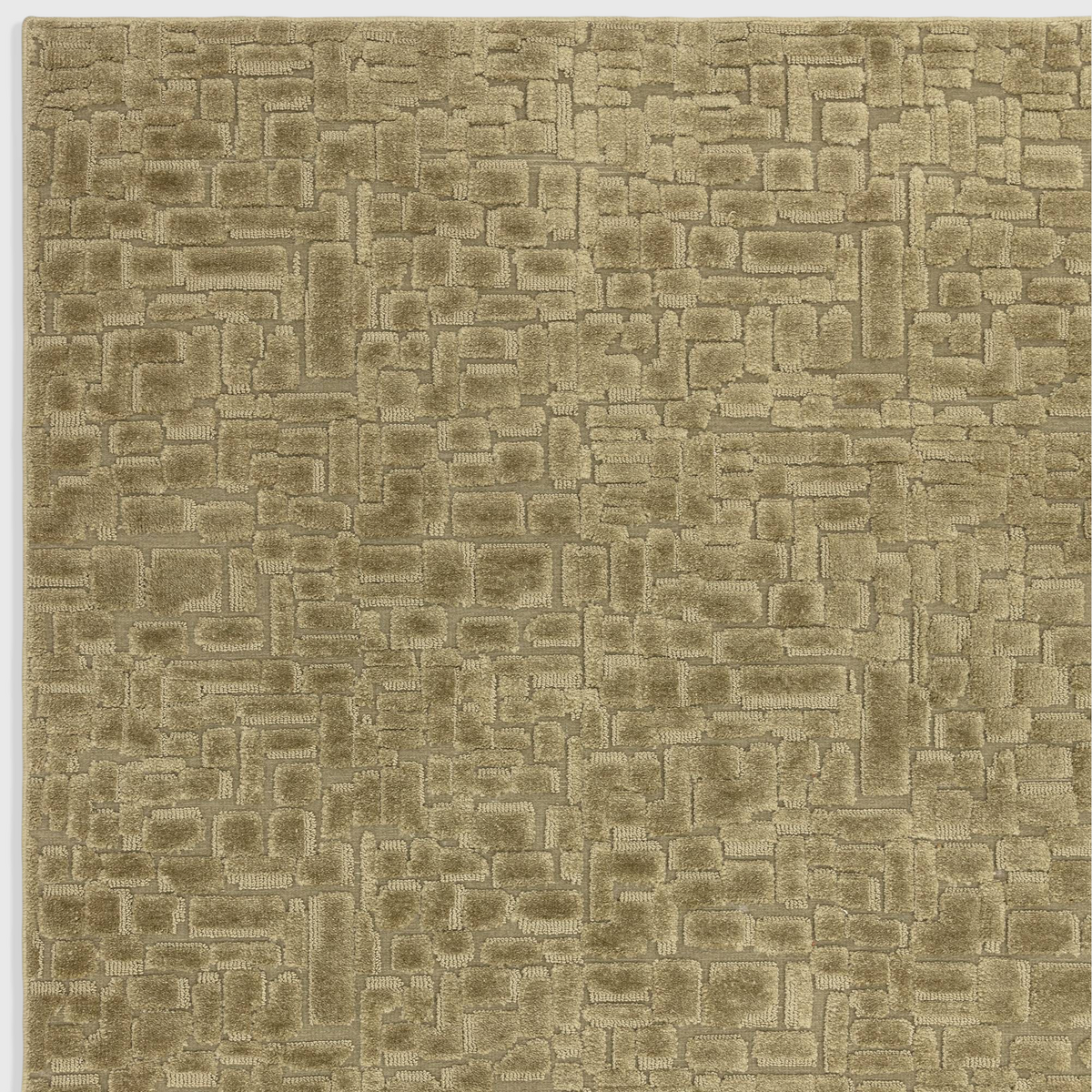 Alvo Rugs Casabella green rug featuring an intricate cut and loop pile texture in a soft polyester finish.
