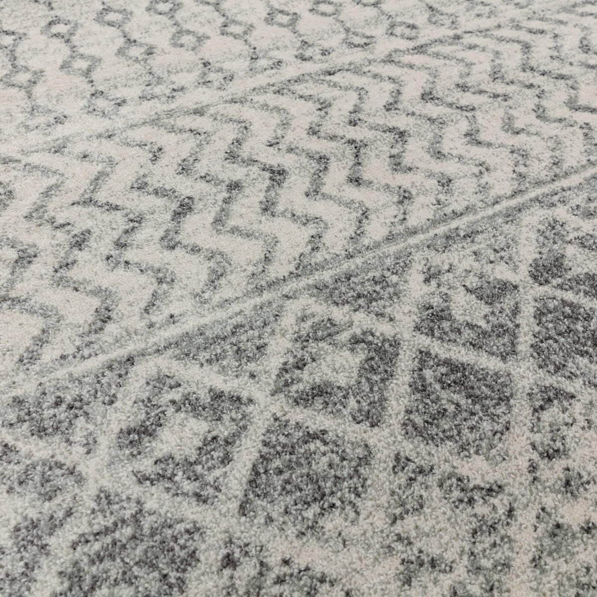 Novia Aztec Grey Rug